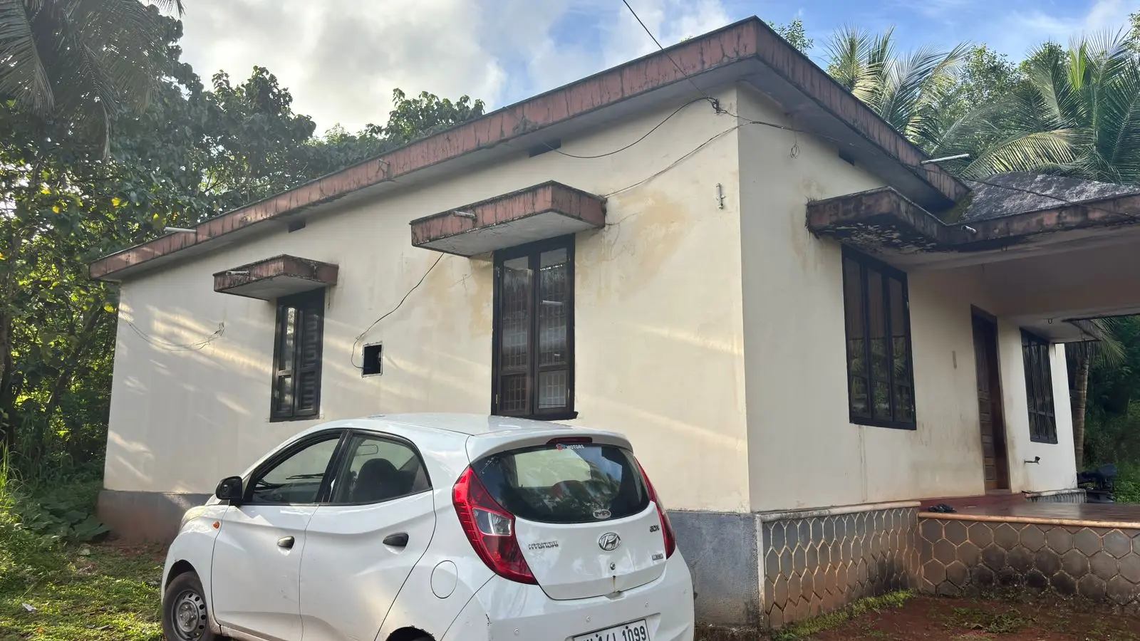4BHK Independent House for Sale in Borkala Jaalapadou, Meeyapadavu–Sasigoli Road — 25 Cents Land