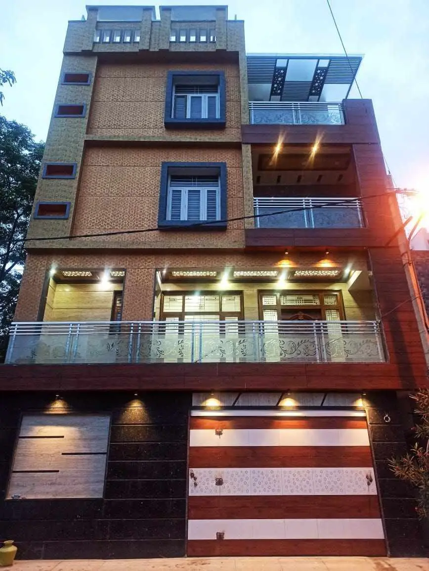 5BHK Triplex Independent House for Sale off Kanakapura Road East Facing