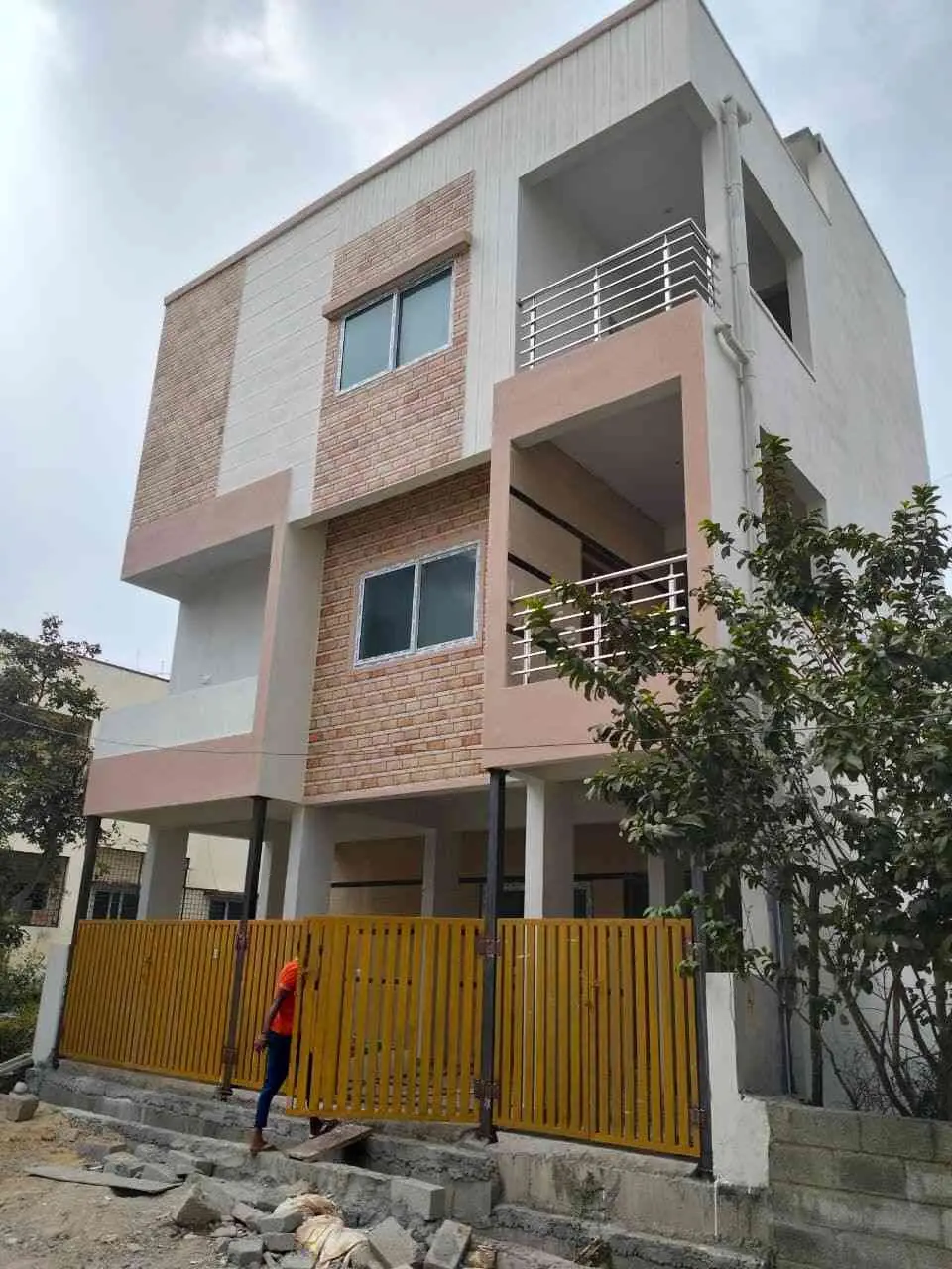 Independent House for Sale in Banjara Layout East Facing