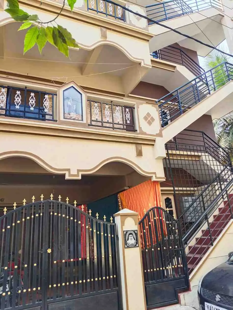 INDEPENDENT HOUSE FOR SALE IN AKSHAY NAGAR CORNER PROPERTY