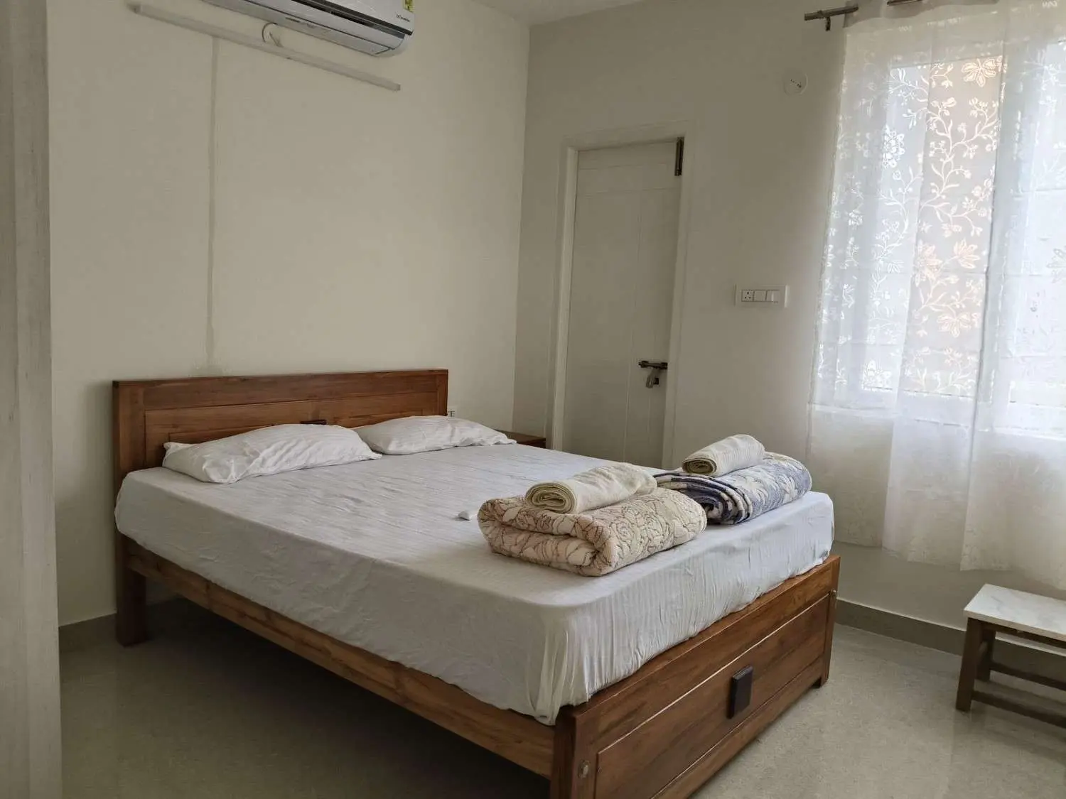 1BHK Furnished Flat for Rent in Indira Nagar Near Metro Station