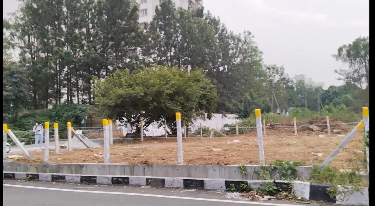 Well-Located BDA Corner Site with Outstanding Investment Potential
