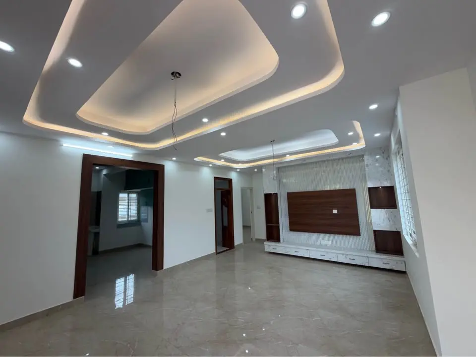 High-Potential Rental Property with 4 Residential Units | East Facing