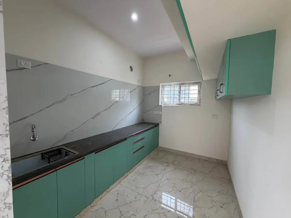 High-Potential Rental Property with 4 Residential Units | East Facing