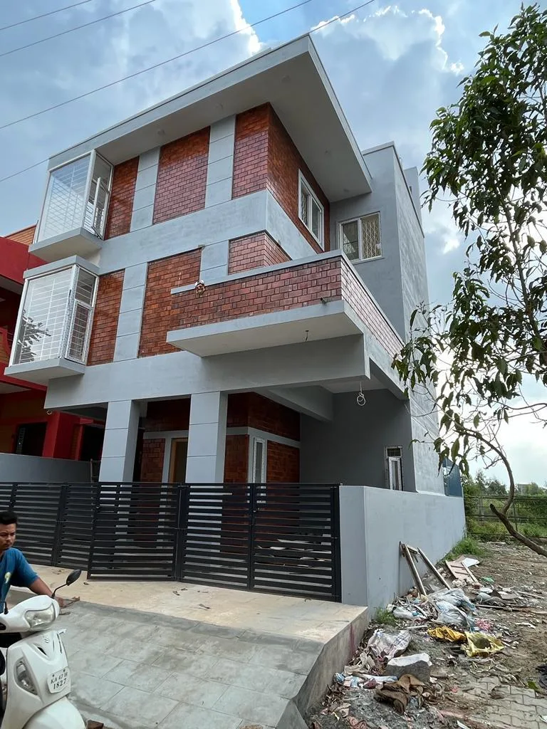 5BHK Building for Sale in Margodanahalli, KR Puram