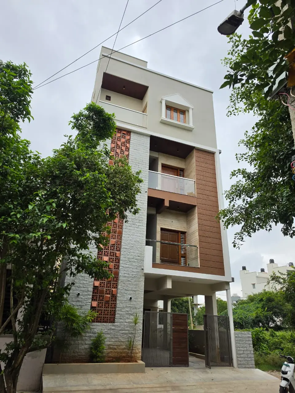 Luxury Independent Building for Sale in JP Nagar 8th Phase | A Khata Property