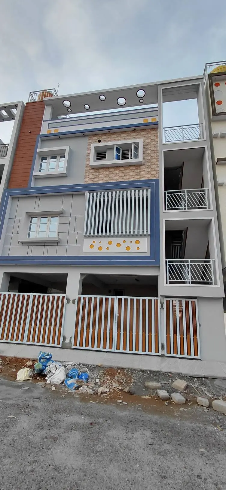 Independent Multi-Unit House for Sale in Shivaram Karanth Layout, Bengaluru