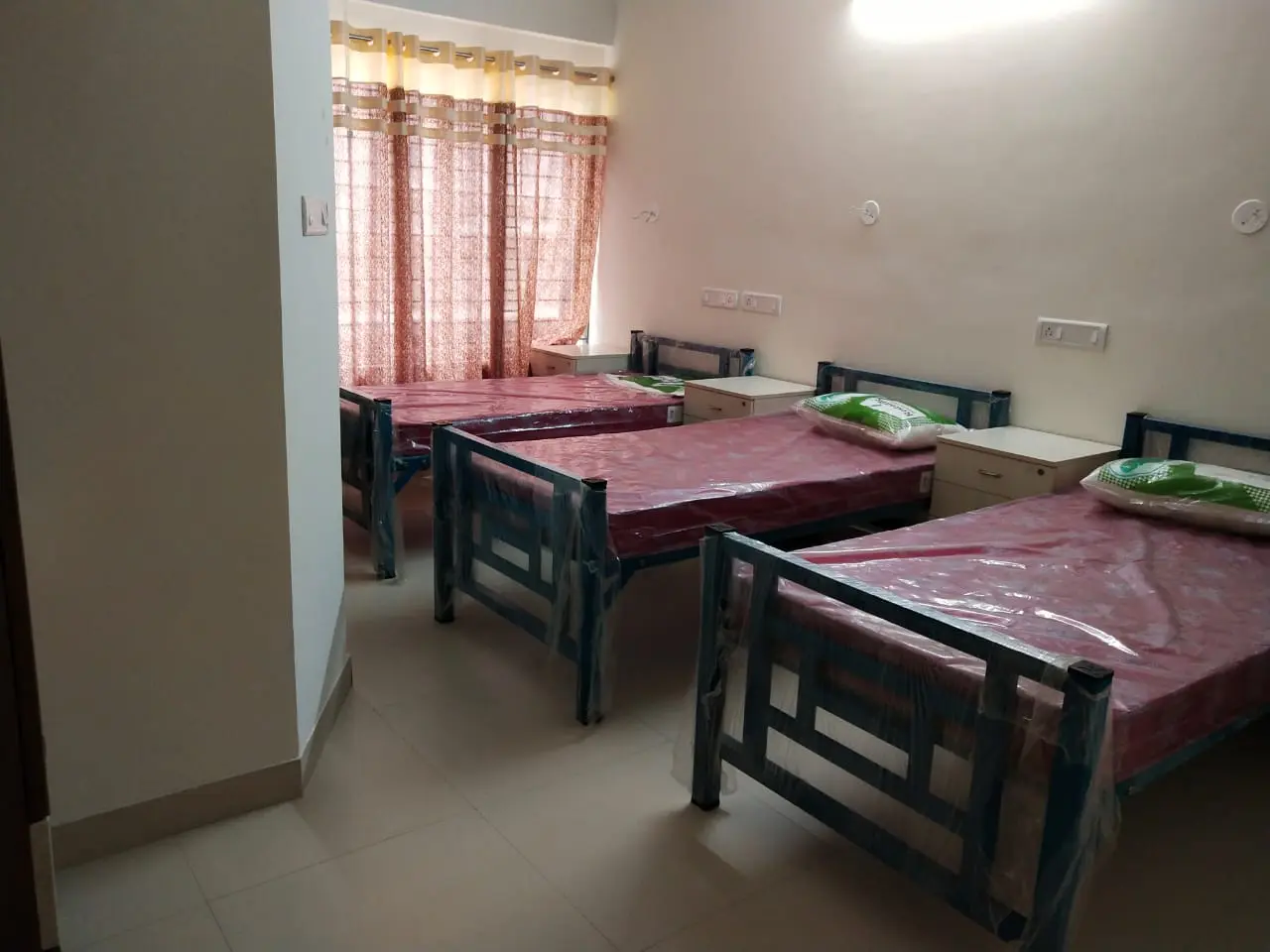 Prime Commercial PG Building for Sale/Rent on K.R. Road, Basavanagudi | 70 Rooms | Fully Operational