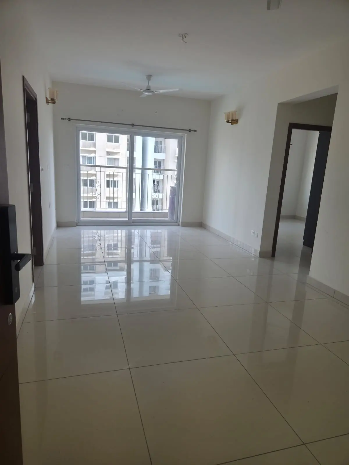 Stylish Semi-Furnished 2 BHK for Rent in Prestige Green Gables