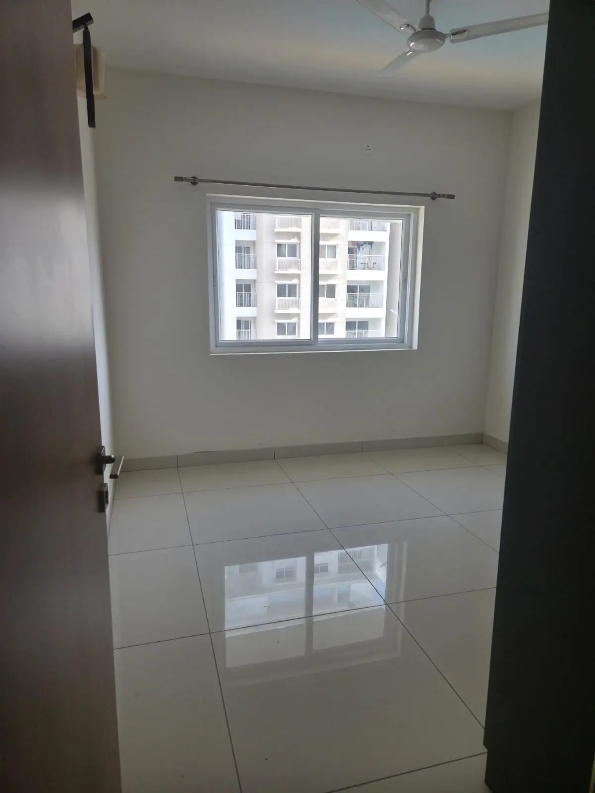 Stylish Semi-Furnished 2 BHK for Rent in Prestige Green Gables