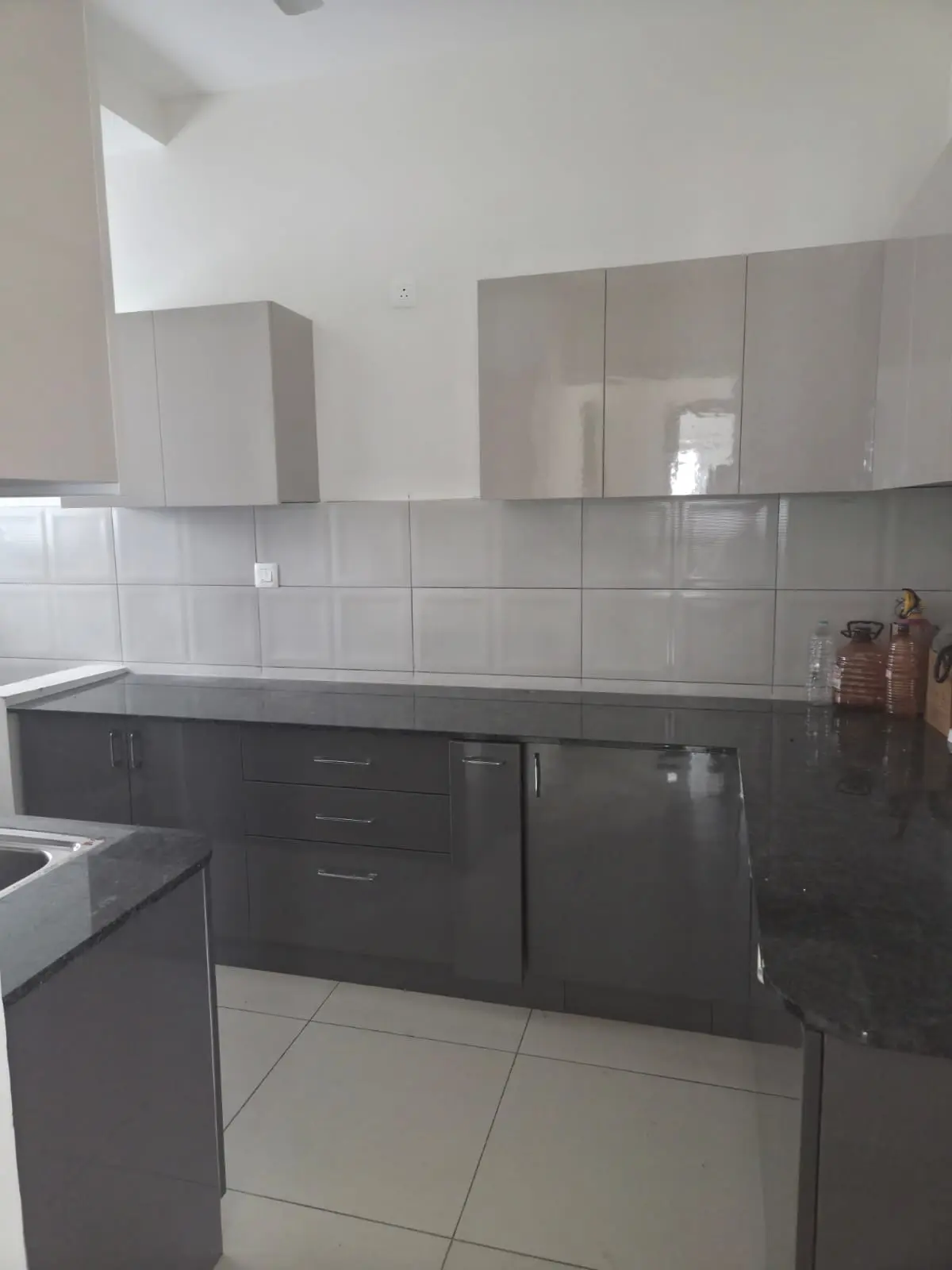 Stylish Semi-Furnished 2 BHK for Rent in Prestige Green Gables