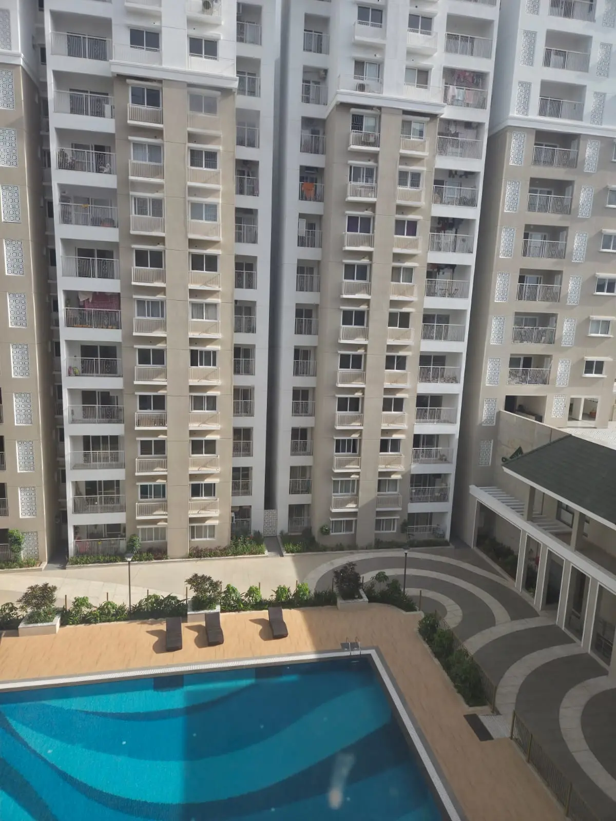 Stylish Semi-Furnished 2 BHK for Rent in Prestige Green Gables