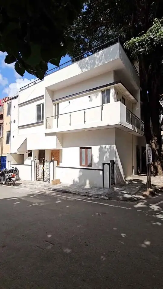 Corner G+1 Independent Building on 30-Ft Road in RT Nagar