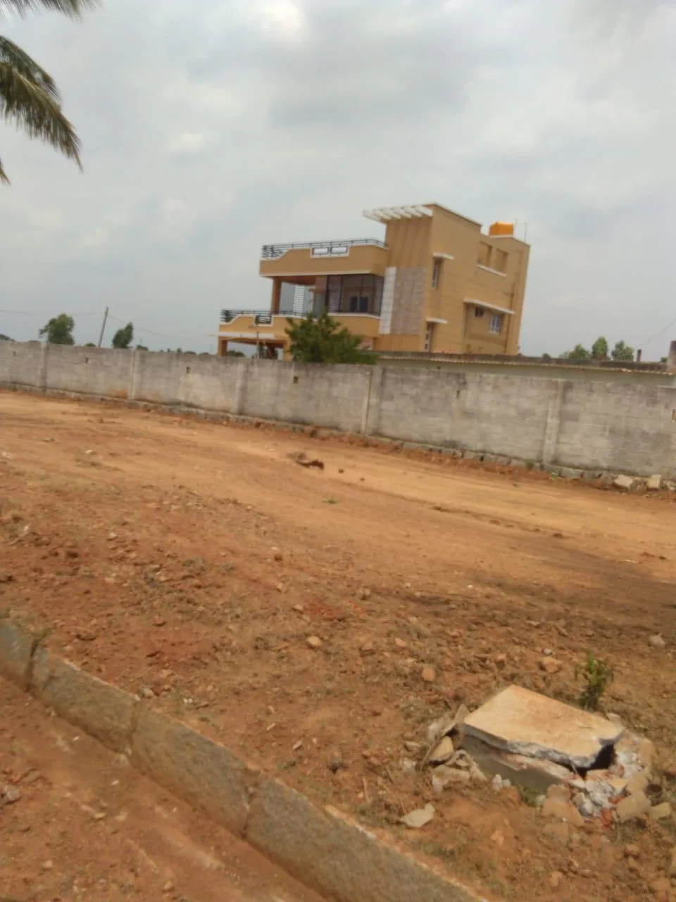 Plot for sale in Devanahalli