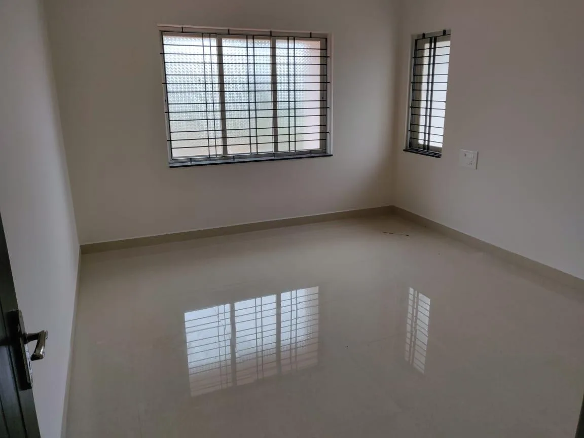 Land with Unused House for Sale in Meramajal, Mangalore
