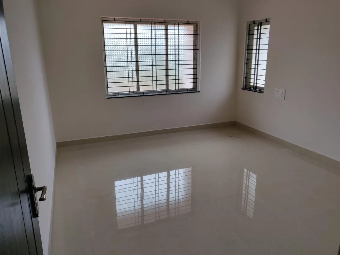 Land with Unused House for Sale in Meramajal, Mangalore