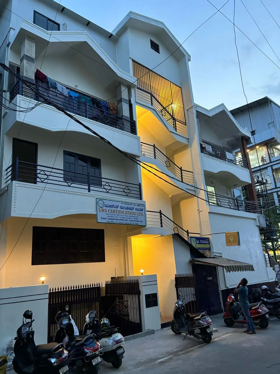 Commercial Building for Sale in Banashankari 1st Stage, Bangalore