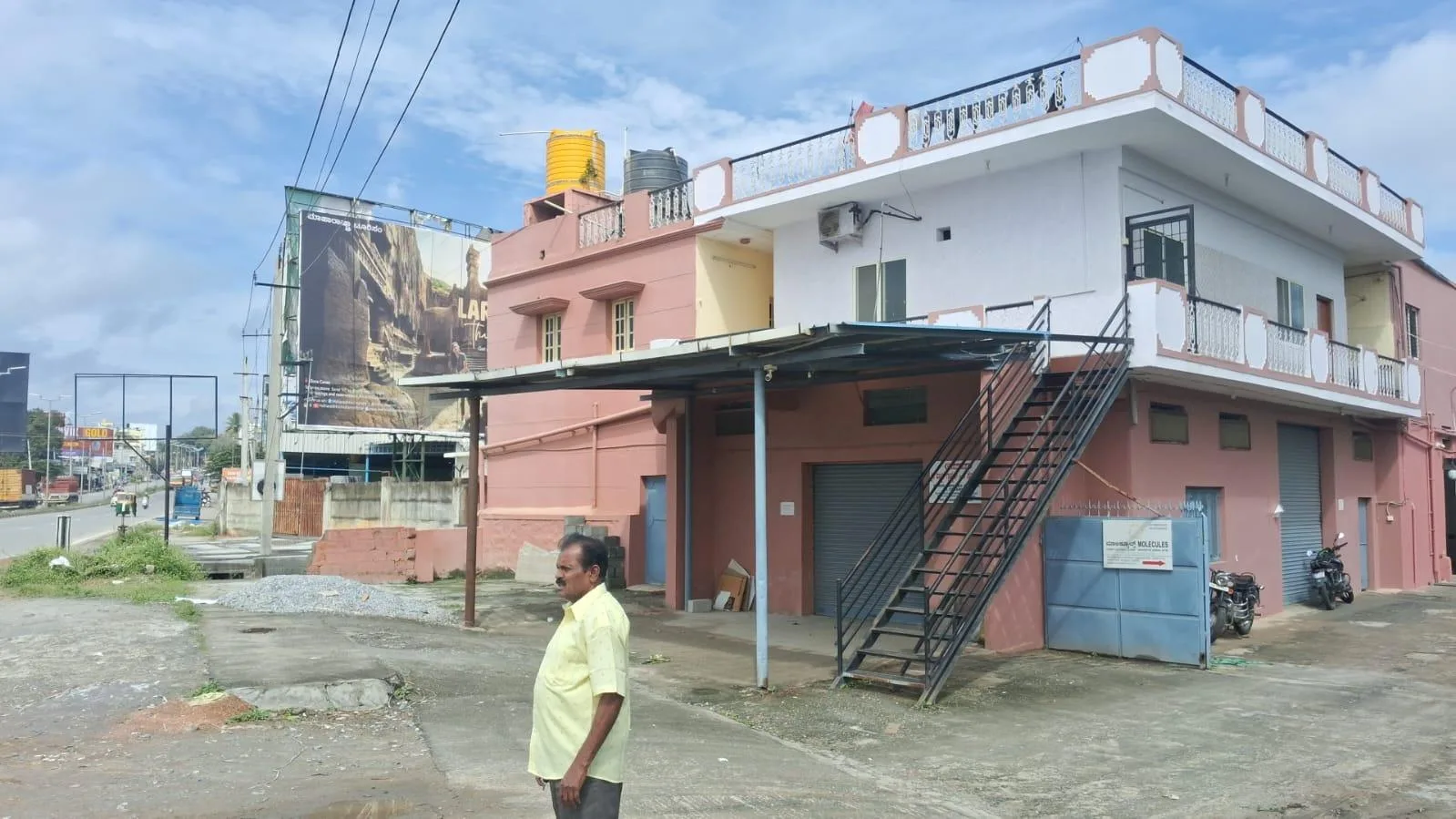 Commercial Building for Sale in Mantapa Village, Anekal, Bangalore