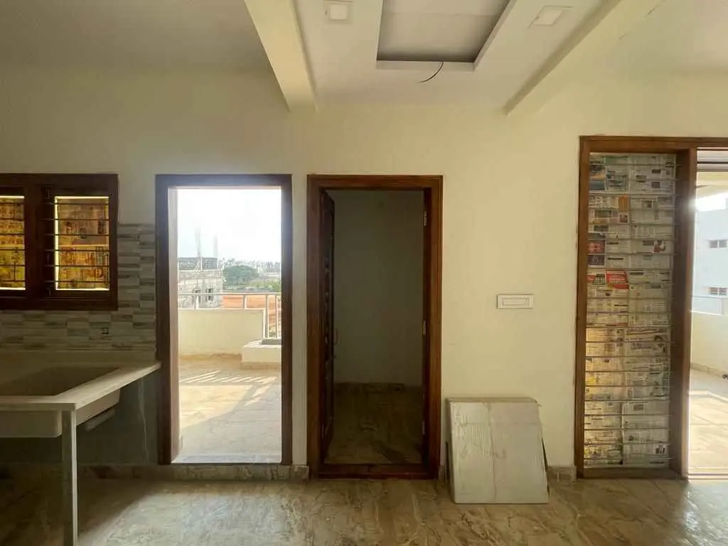 3BHK Flat for Sale in Muneshwara Layout | 1.36 Cr | 4th Floor | Vastu Compliant
