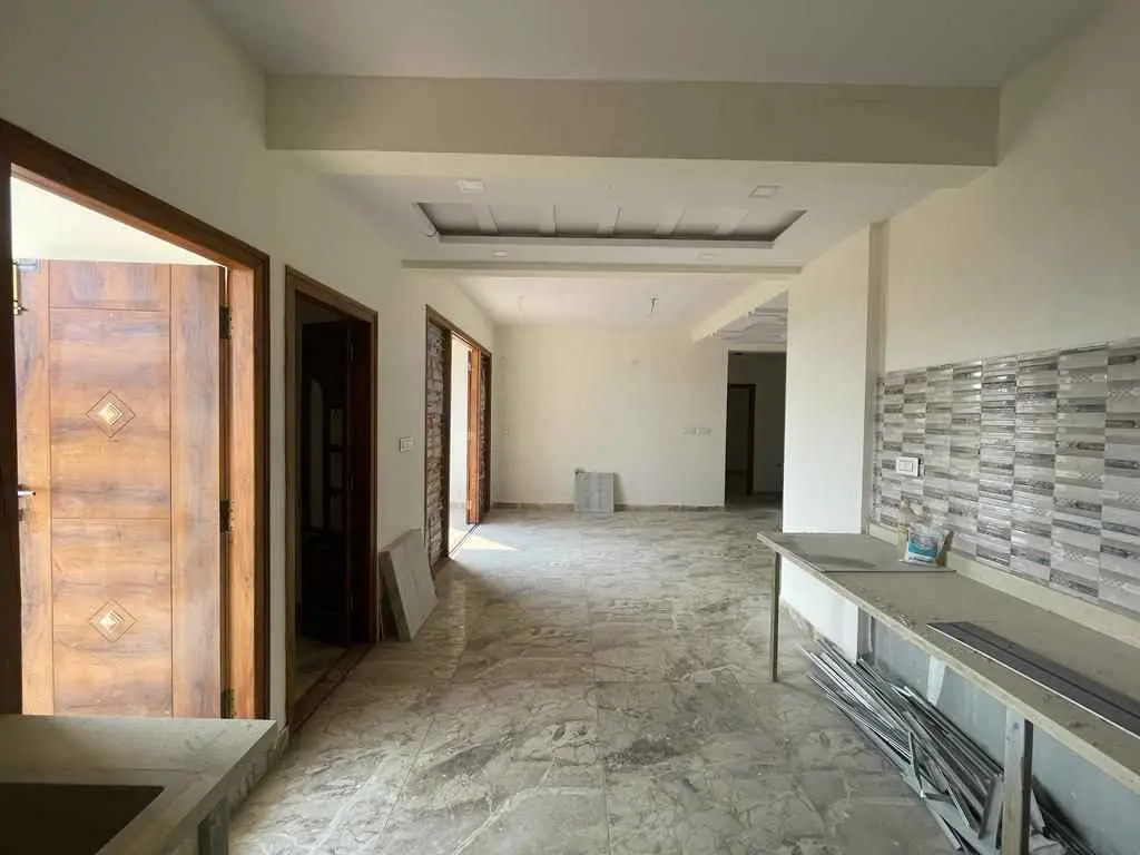 3BHK Flat for Sale in Muneshwara Layout | 1.36 Cr | 4th Floor | Vastu Compliant