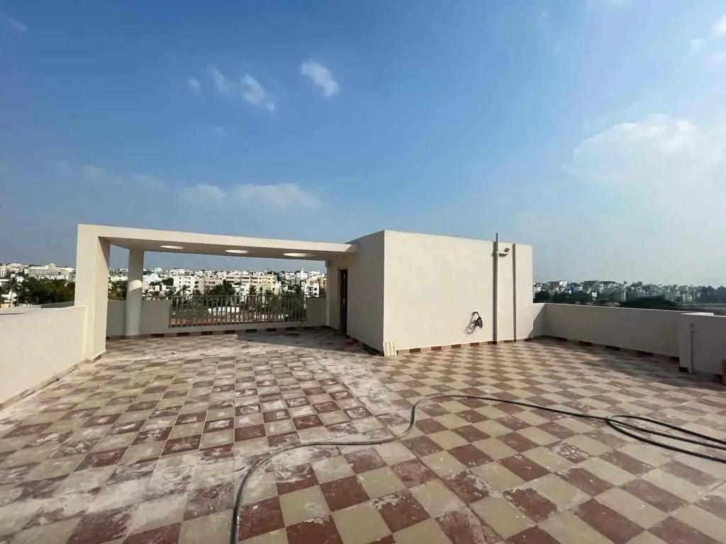 3BHK Flat for Sale in Muneshwara Layout | 1.36 Cr | 4th Floor | Vastu Compliant
