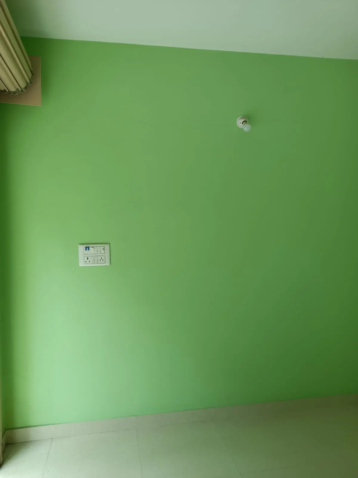 120 Sq.ft Commercial Shop for Rent near Benniganahalli Metro Station