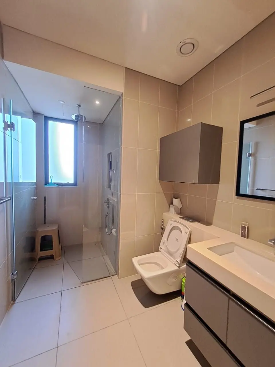 Premium 4.5 BHK Residence for Rent in Embassy Lake Terraces 7th Floor Luxury Living