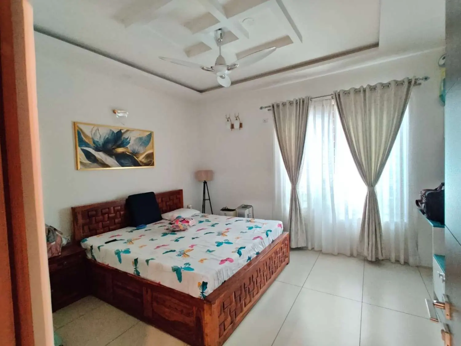 4.5 BHK Independent House for Sale West Facing North Entrance Fully Furnished Ready to Move