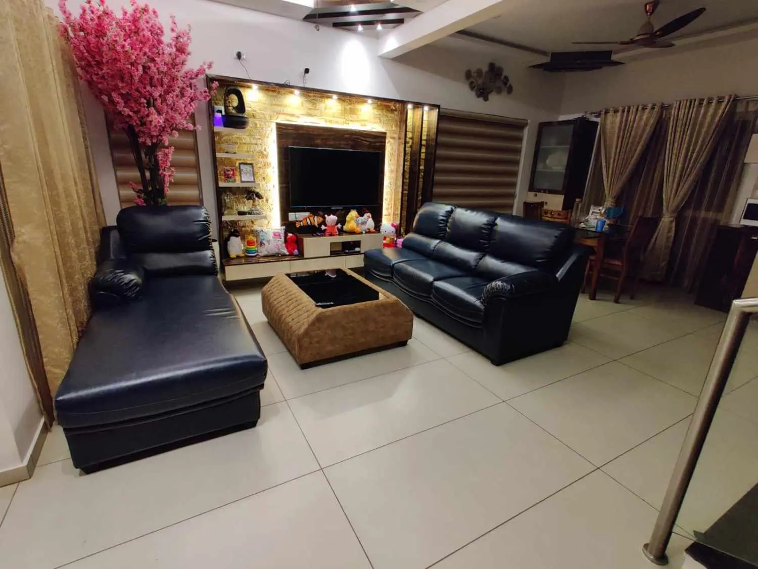 4.5 BHK Independent House for Sale West Facing North Entrance Fully Furnished Ready to Move
