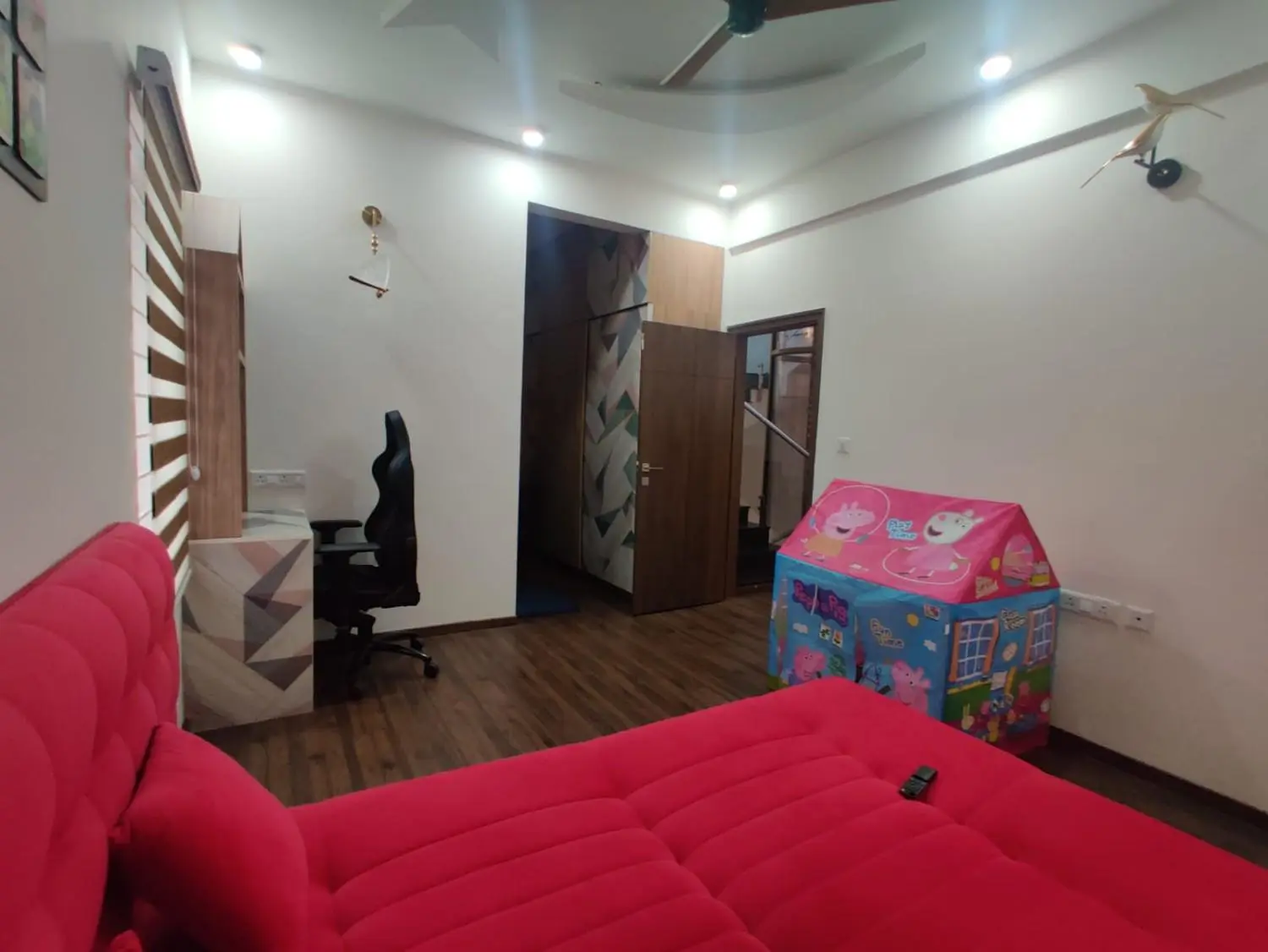 4.5 BHK Independent House for Sale West Facing North Entrance Fully Furnished Ready to Move