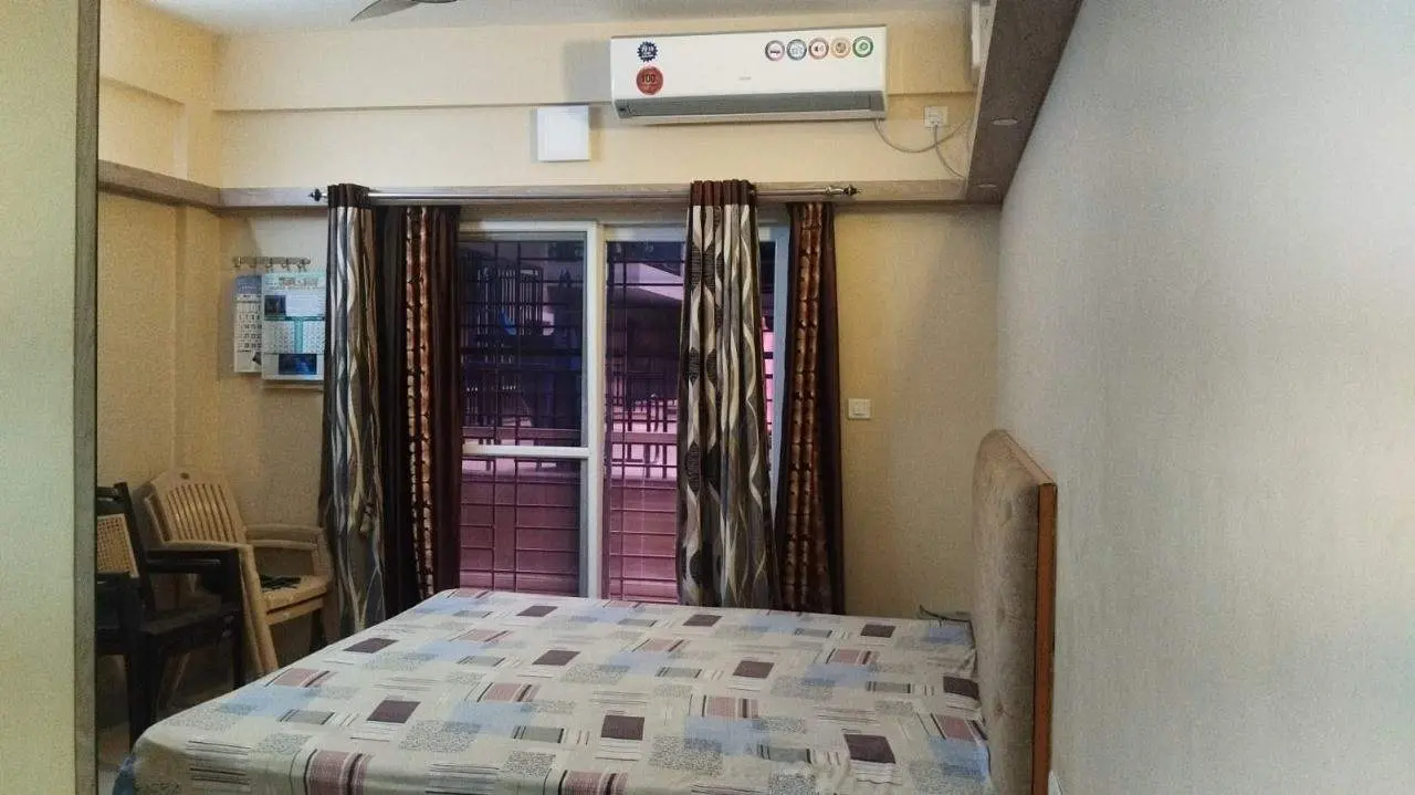 3BHK Flat for Sale in Amigo Lake View Apartment Ground Floor Spacious 1580 Sq Ft