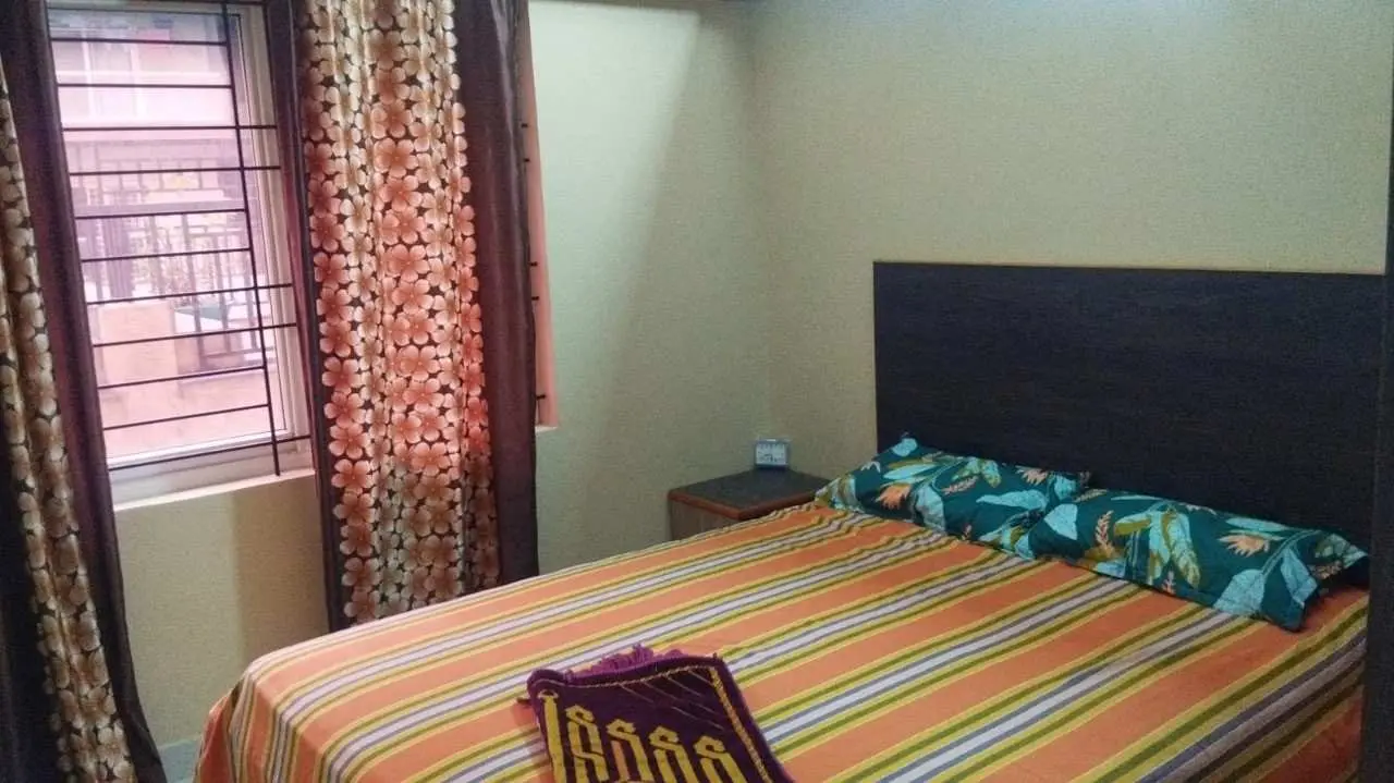 3BHK Flat for Sale in Amigo Lake View Apartment Ground Floor Spacious 1580 Sq Ft