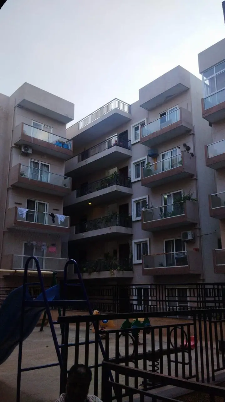 3BHK Flat for Sale in Amigo Lake View Apartment Ground Floor Spacious 1580 Sq Ft