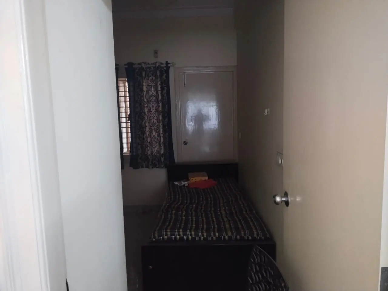 Well-Maintained 2BHK Flat for Sale in Old Airport Road 2nd Floor