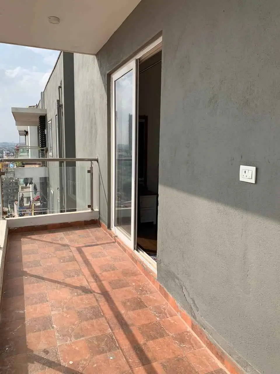 3BHK Apartment for Sale in Whitefield Main Road 12th Floor West Facing