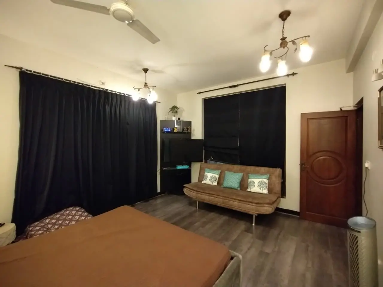 4 BHK spacious independent house for sale in prime Malleswaram