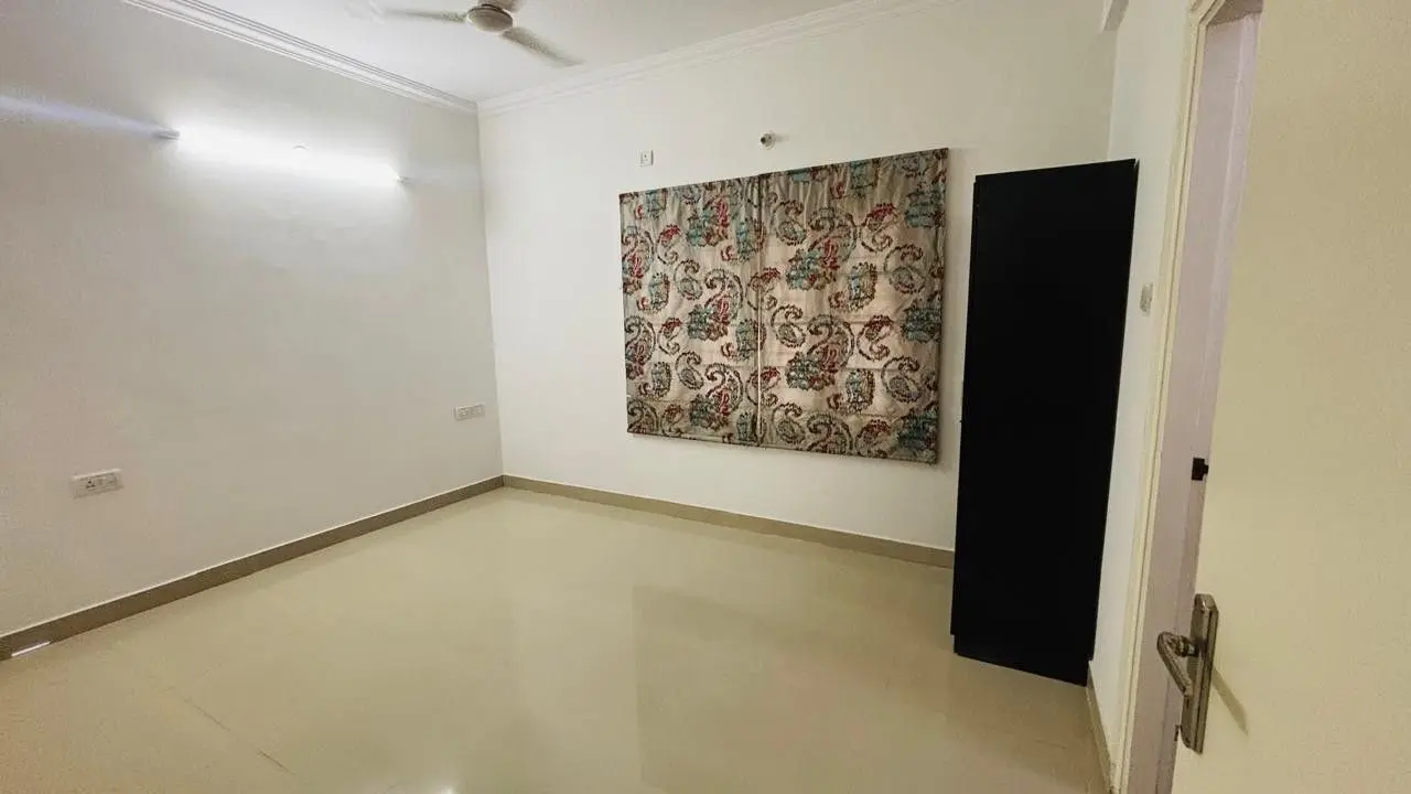 3BHK Corner Villa for Sale Park Facing Semi-Furnished