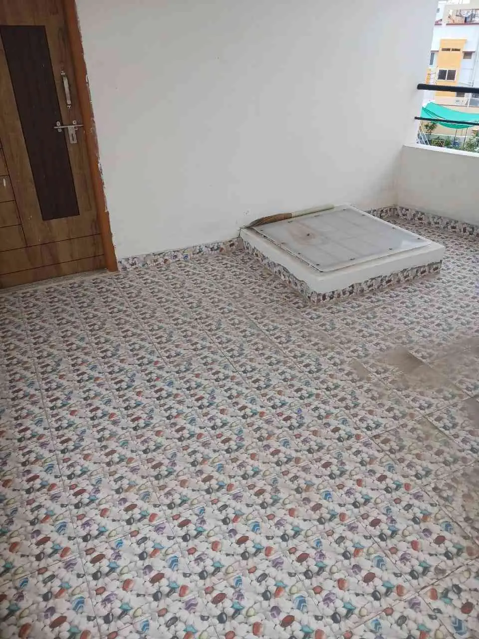 Luxurious 4BHK Flats for Sale in Vasantpura East Facing