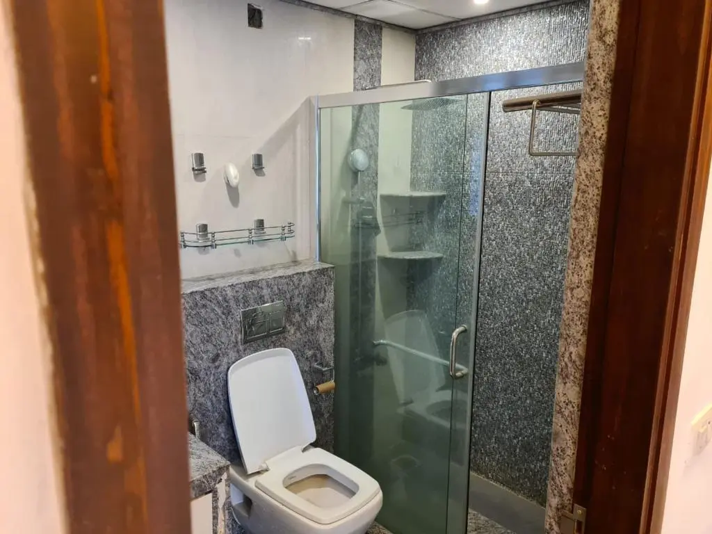 Luxury 5BHK Villa in Salarpuria Sattva Kings Domain