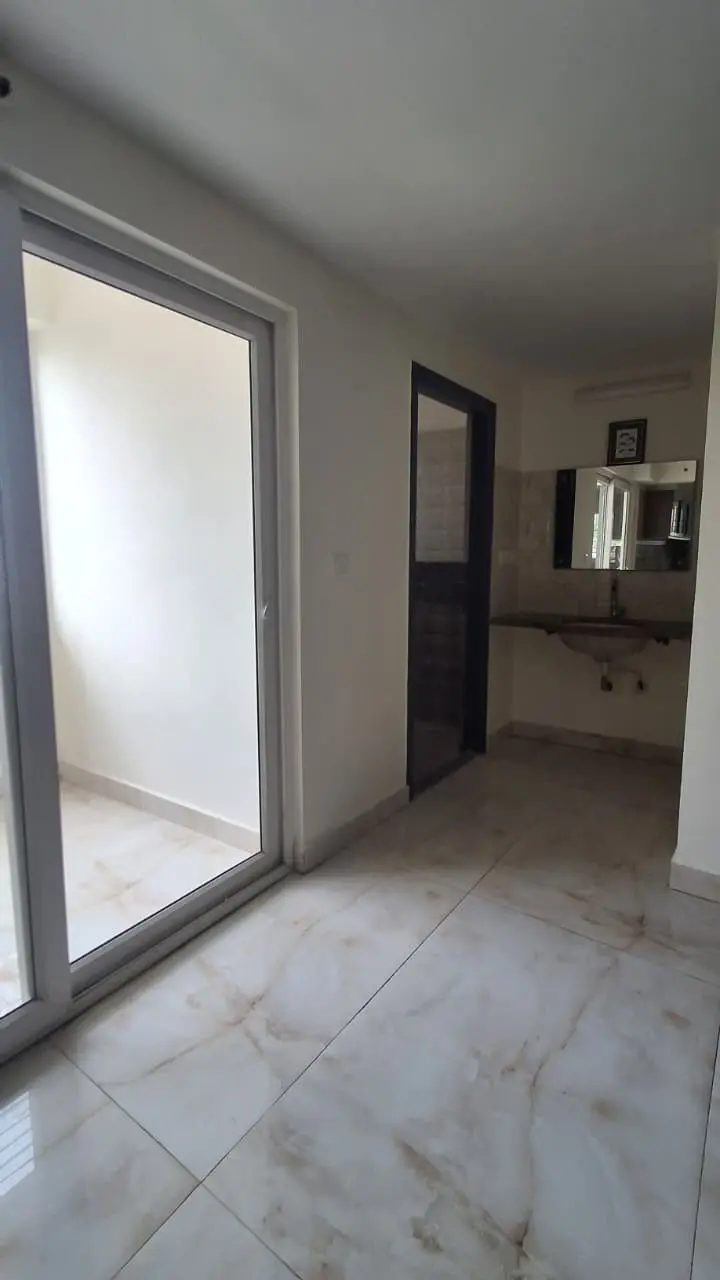 Luxury 4BHK Flat for Sale Near Cantonment Station
