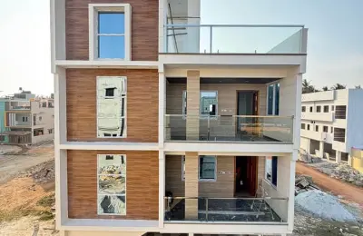 High-Potential Rental Property with 4 Residential Units | East Facing