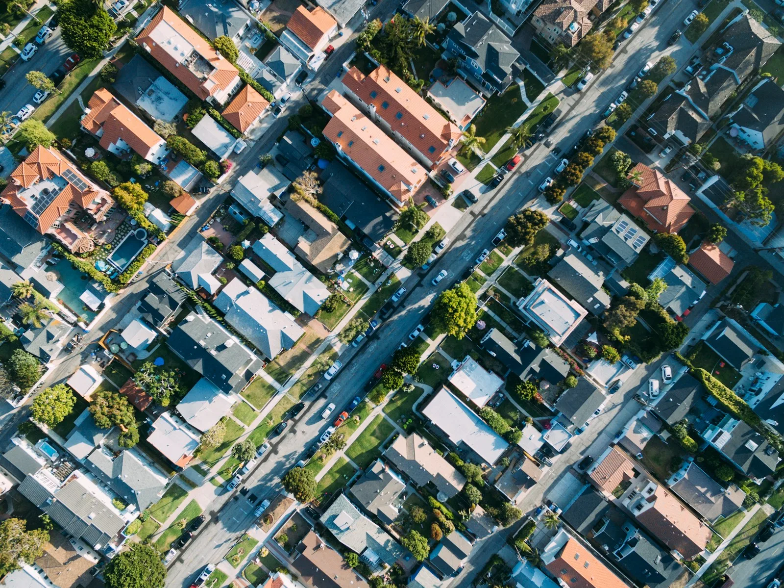 Aerial photograph of a house and a road