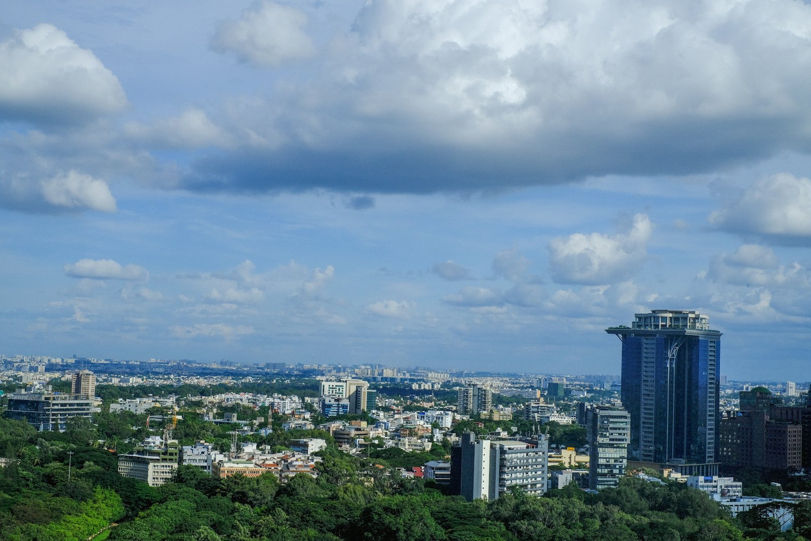 Bangalore Real Estate Guide: Complete Buyer & Investor Resource