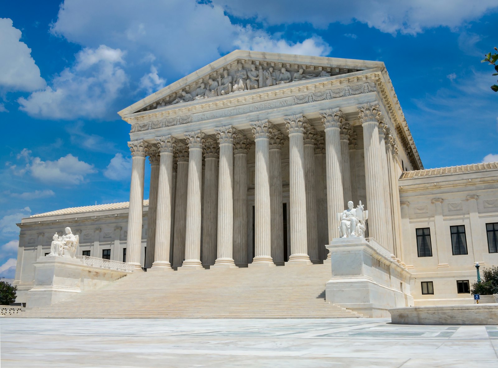 Courthouse representing partition deed registration process