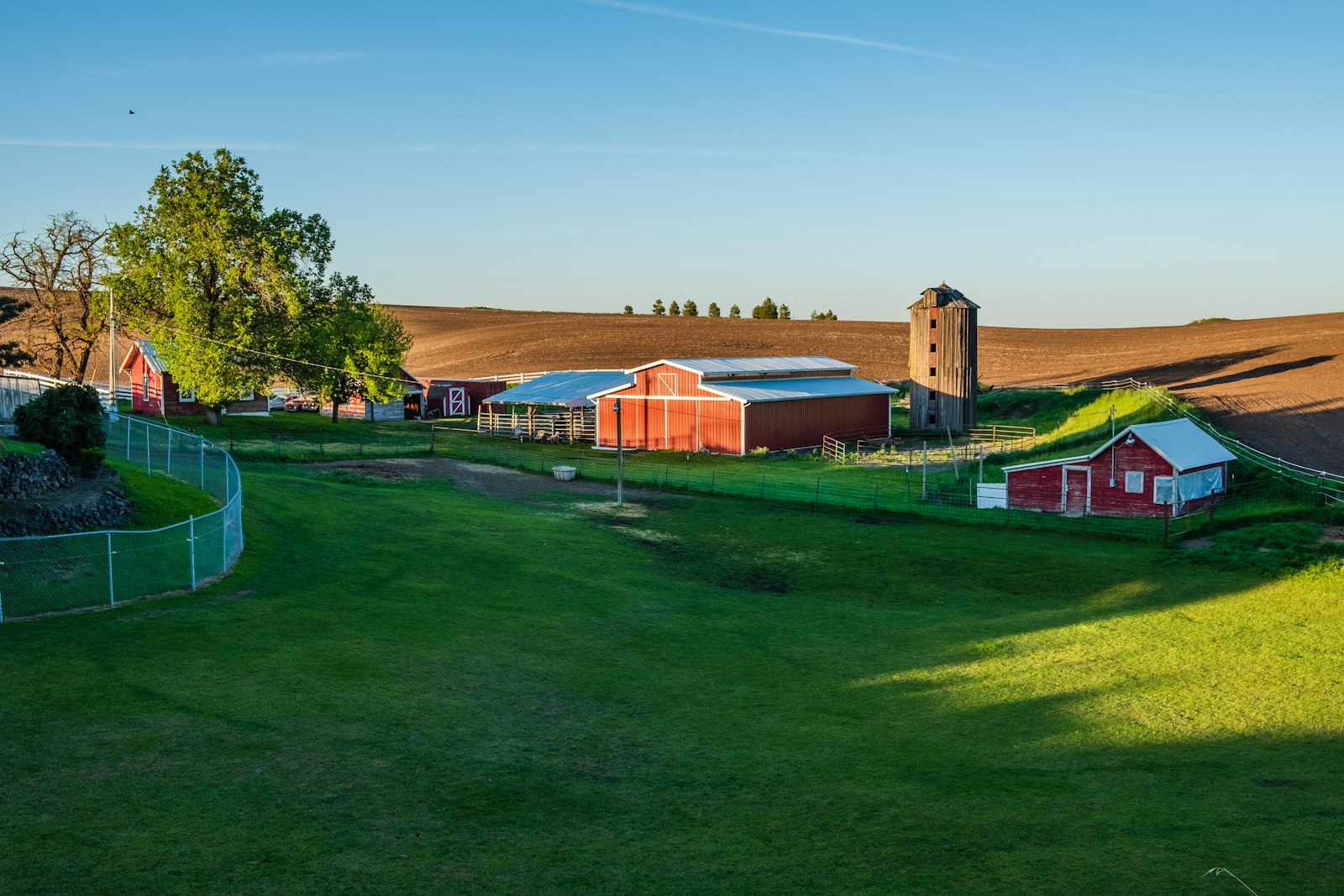 Building on a green field representing top tips for buying rental properties that actually make money