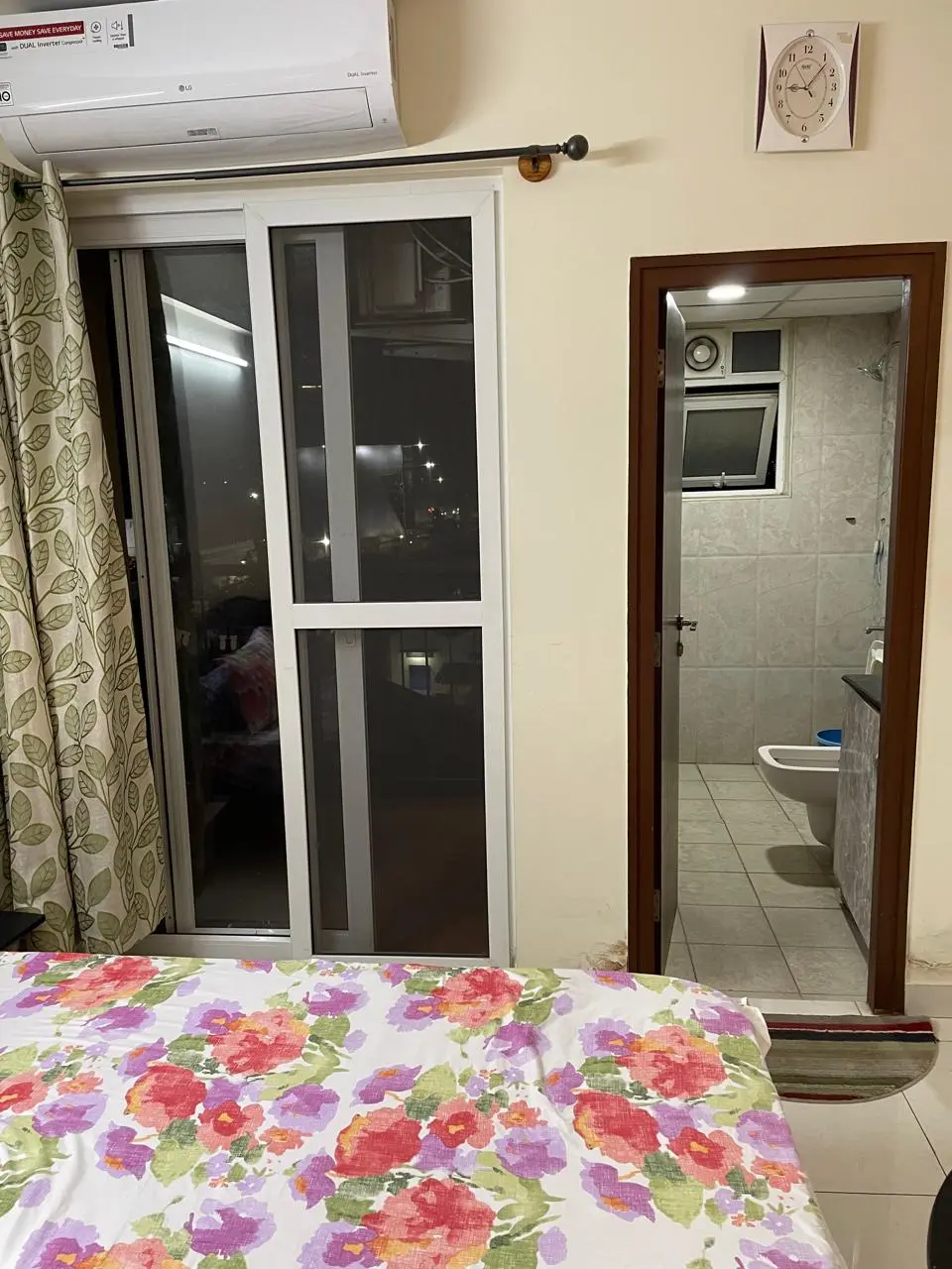 Fully Furnished 3 BHK Apartment for Sale in Salarpuria Sattva East Crest, Old Madras Road