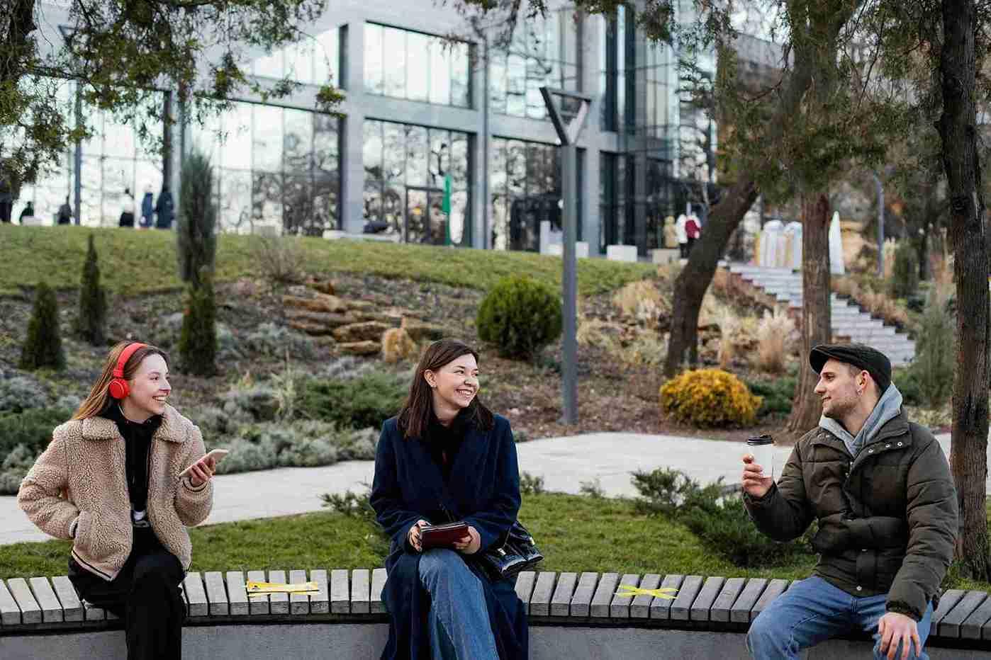 people-sitting-distance_11zon