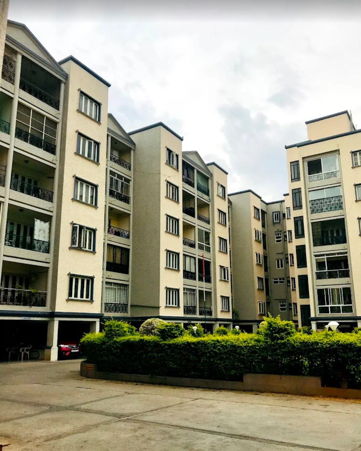 2BHK Flat for sale in Garadi Apartment , Basavangudi