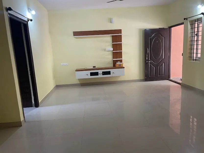 Semi-Commercial Corner Building for Sale Reliable Residency Layot